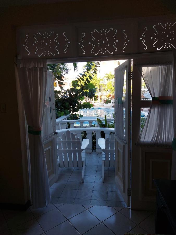 Cozy Villa Escape Runaway Bay Ngoại thất bức ảnh